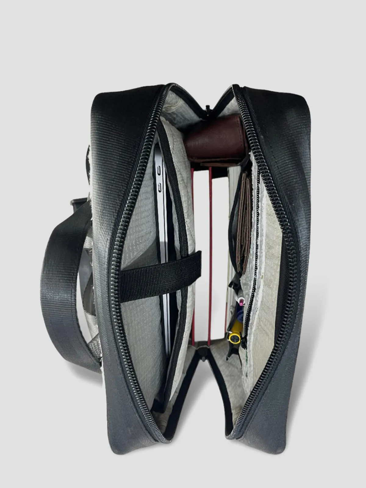 The Good Backpack White