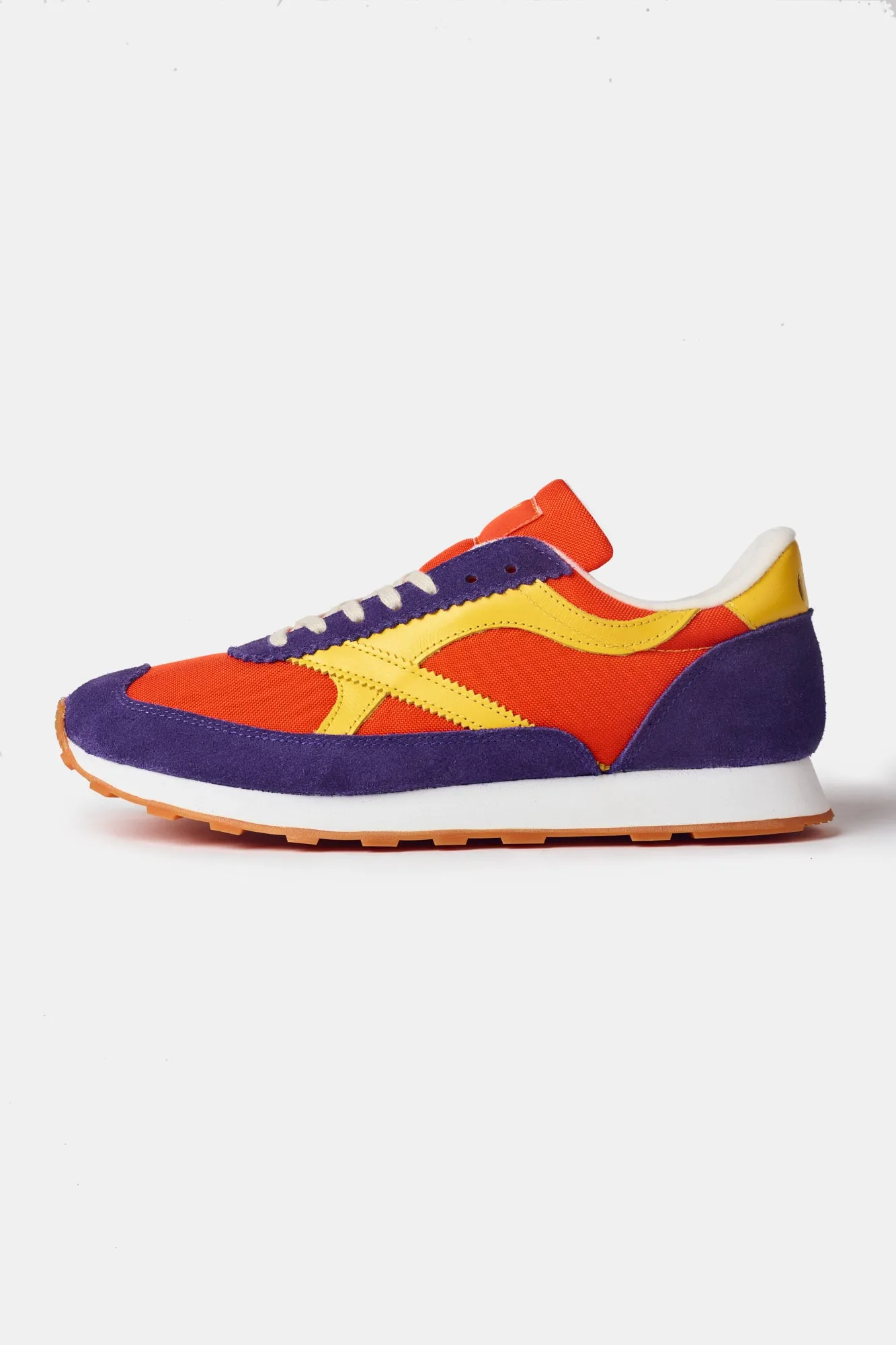 Women's Beacon Trainer - Flame Red